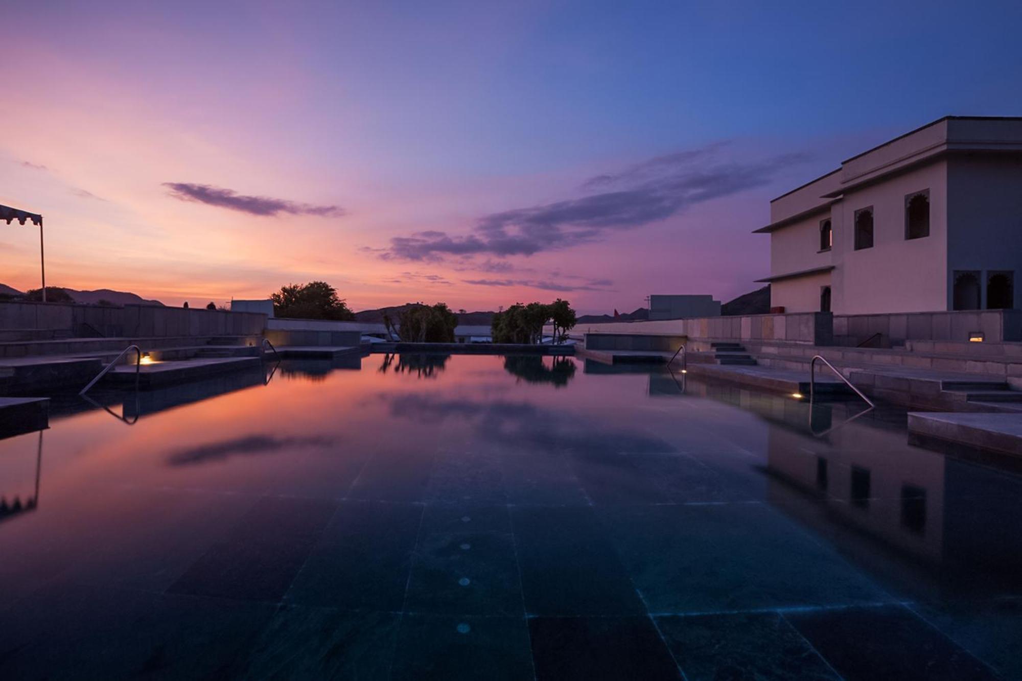 Hotel Raas Devigarh Delwāra Exteriér fotografie