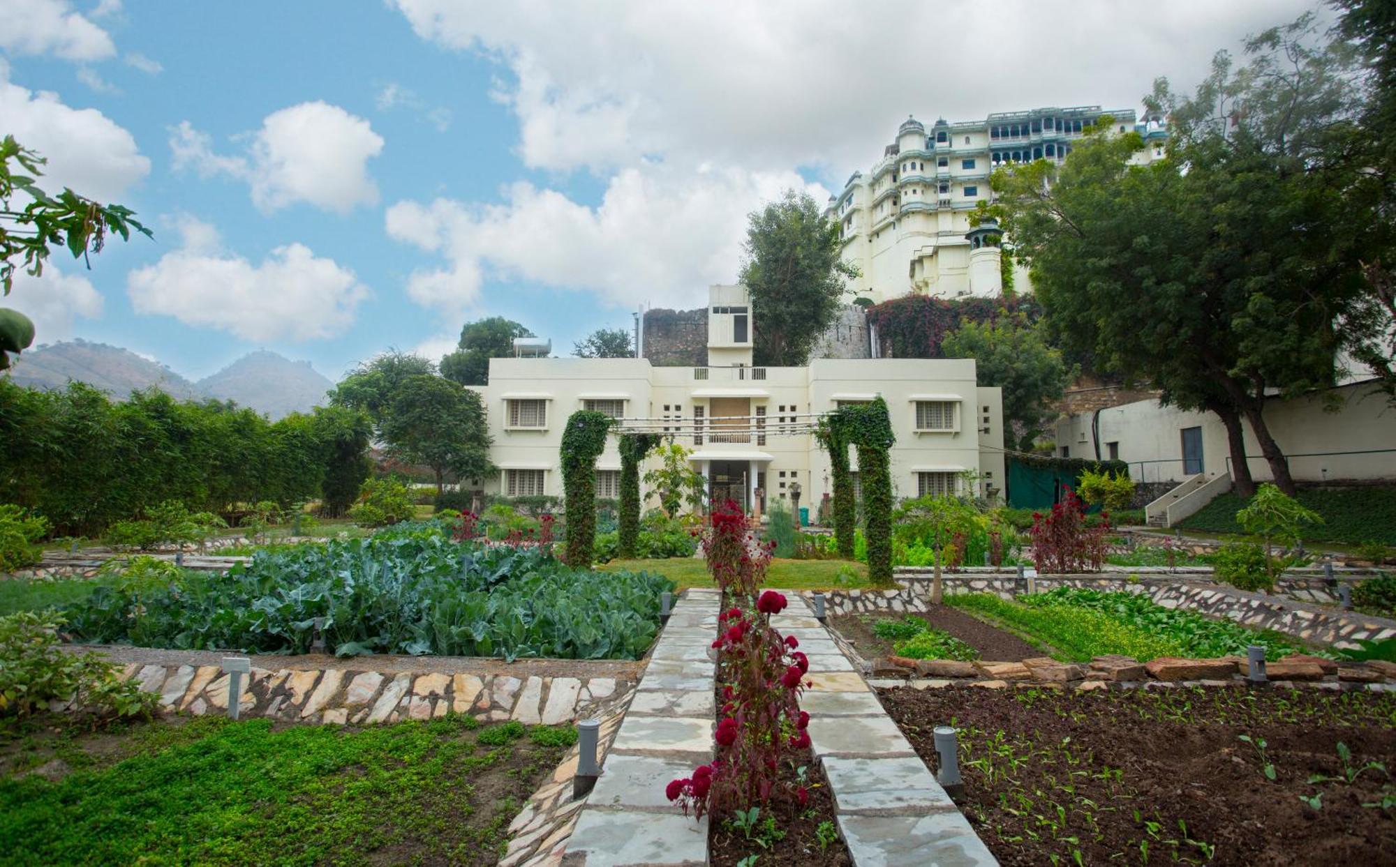Hotel Raas Devigarh Delwāra Exteriér fotografie
