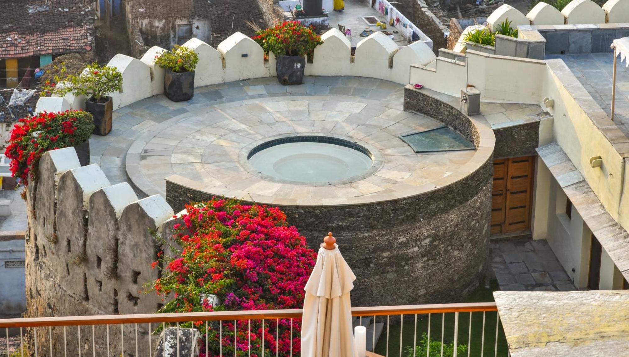 Hotel Raas Devigarh Delwāra Exteriér fotografie