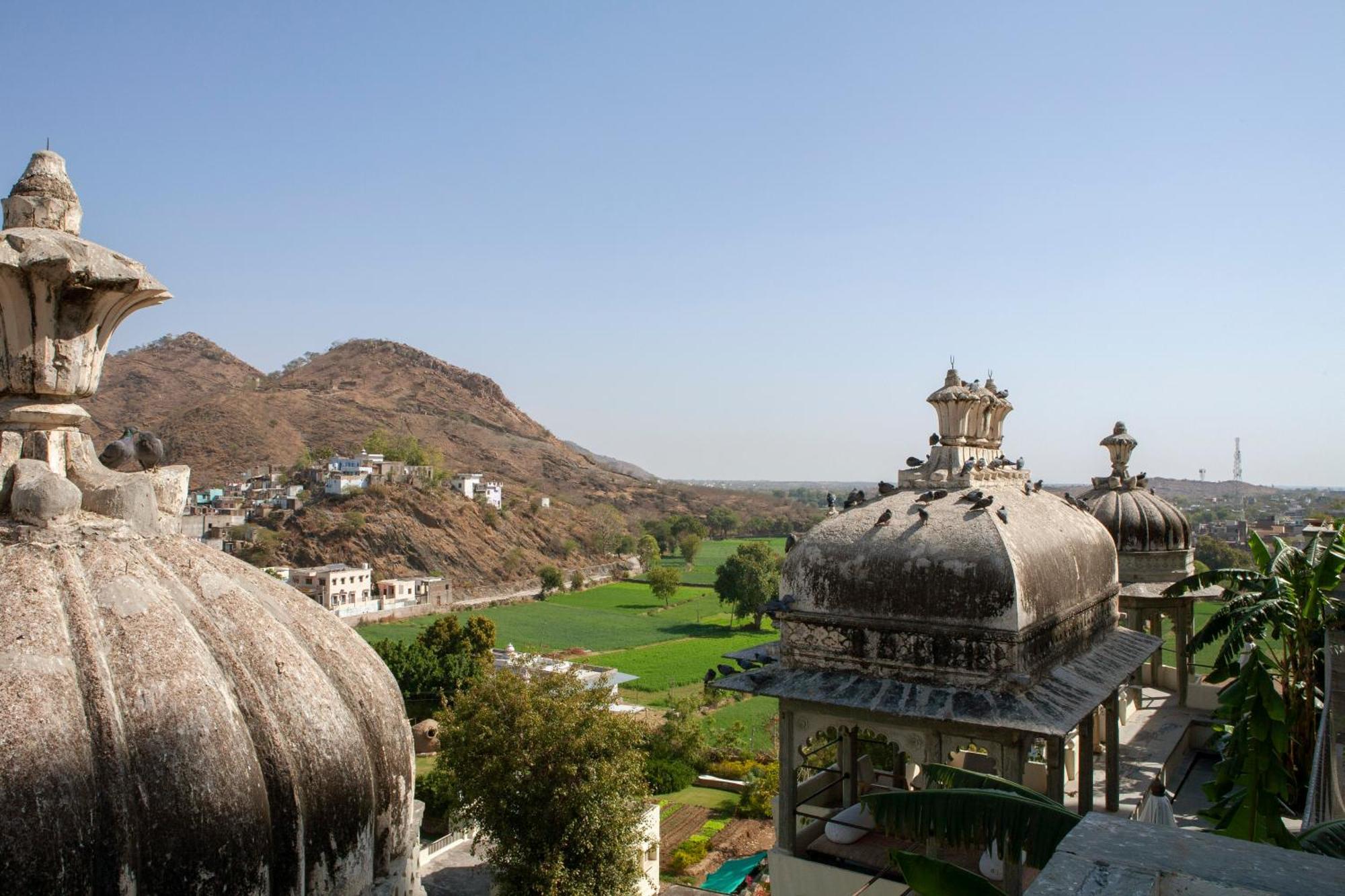 Hotel Raas Devigarh Delwāra Exteriér fotografie