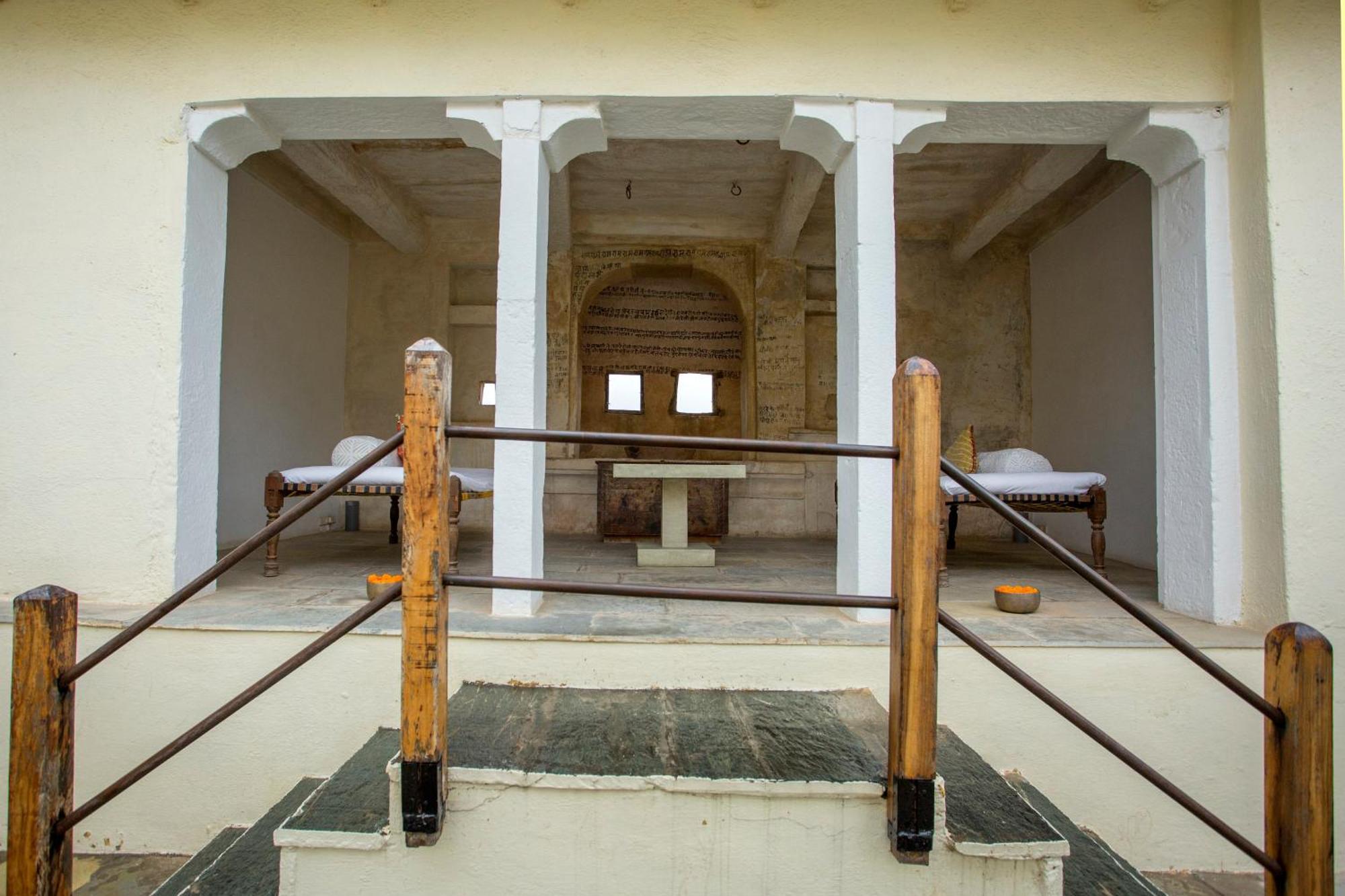 Hotel Raas Devigarh Delwāra Exteriér fotografie