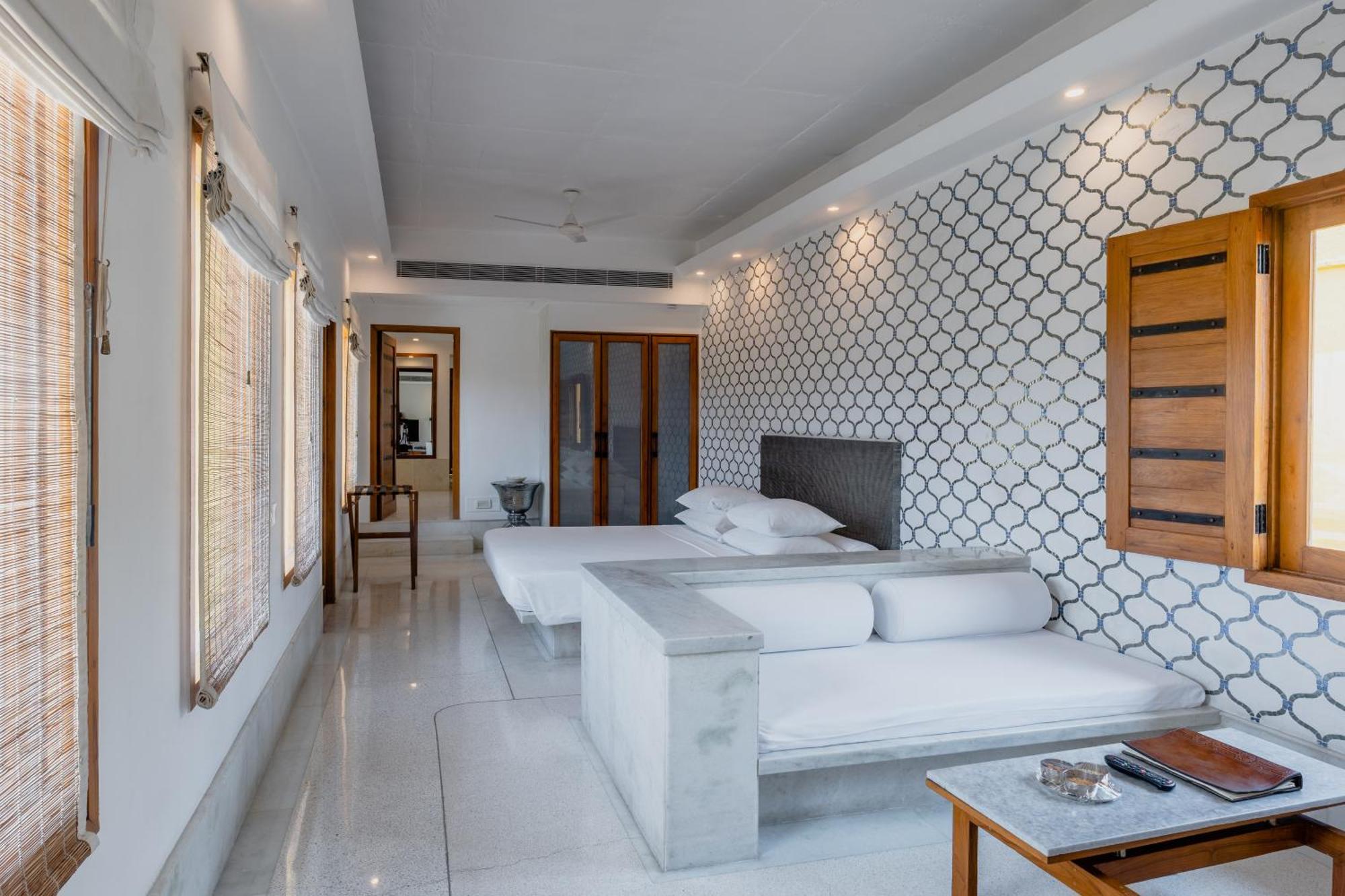 Hotel Raas Devigarh Delwāra Exteriér fotografie