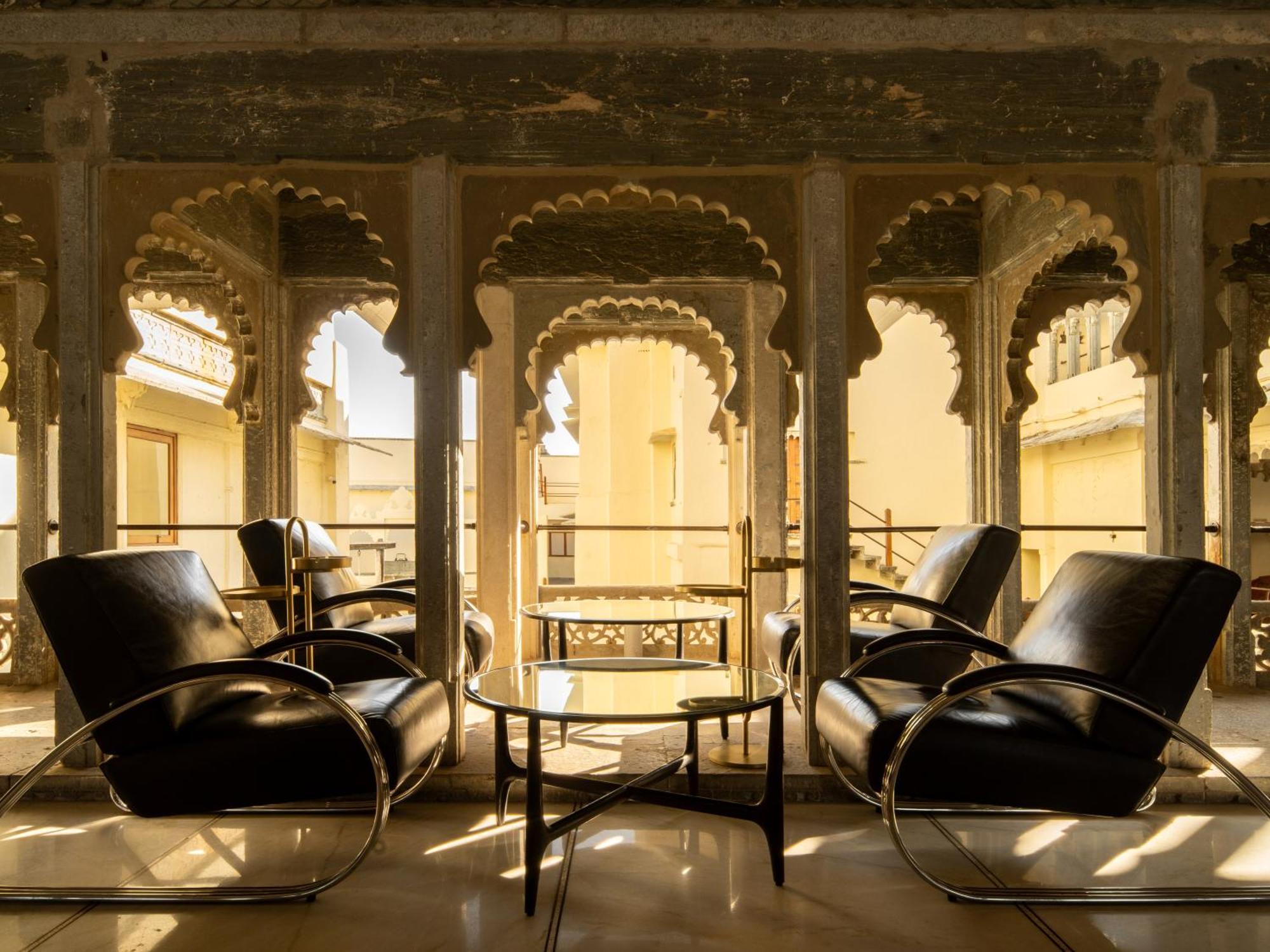 Hotel Raas Devigarh Delwāra Exteriér fotografie