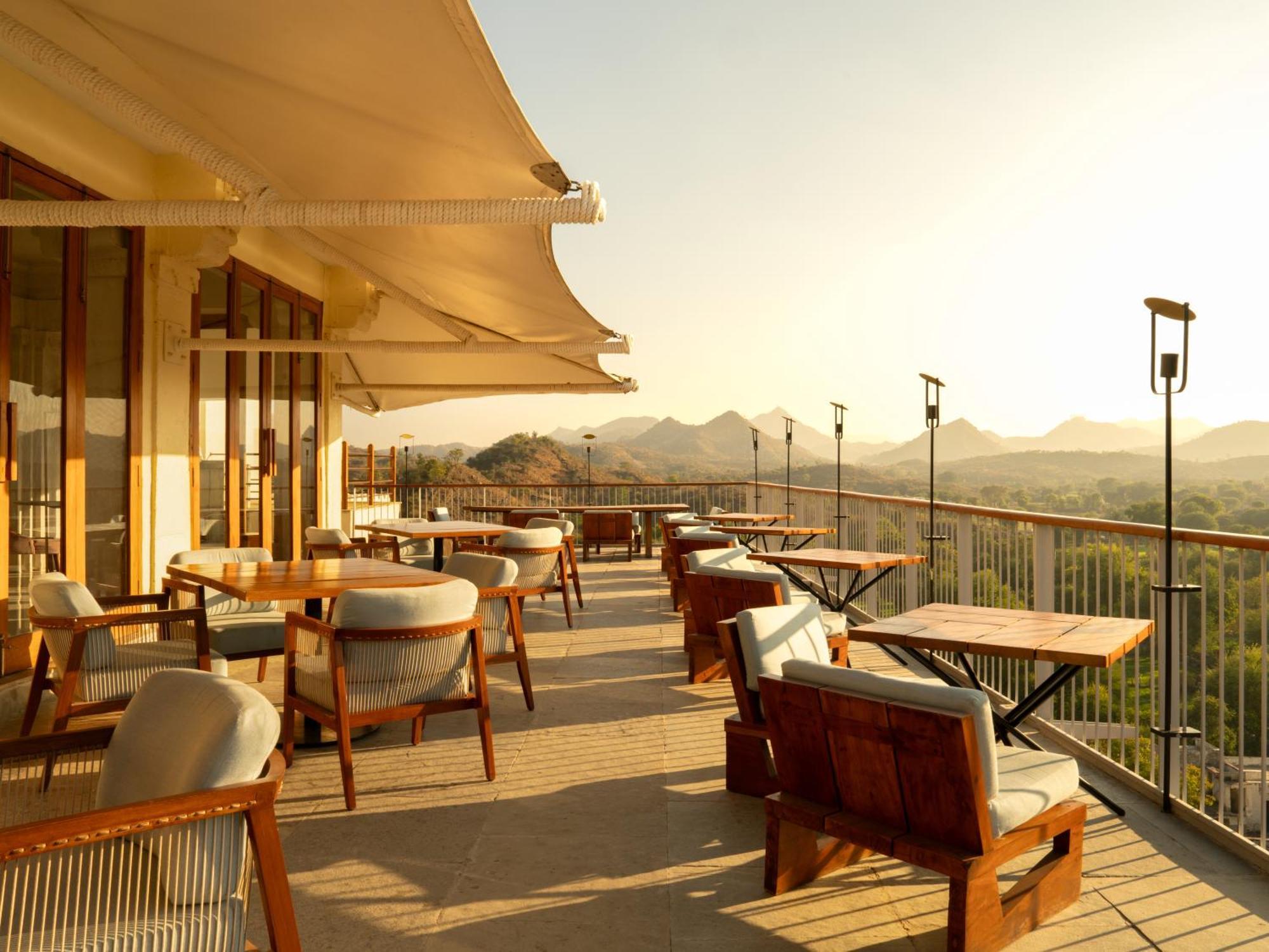 Hotel Raas Devigarh Delwāra Exteriér fotografie