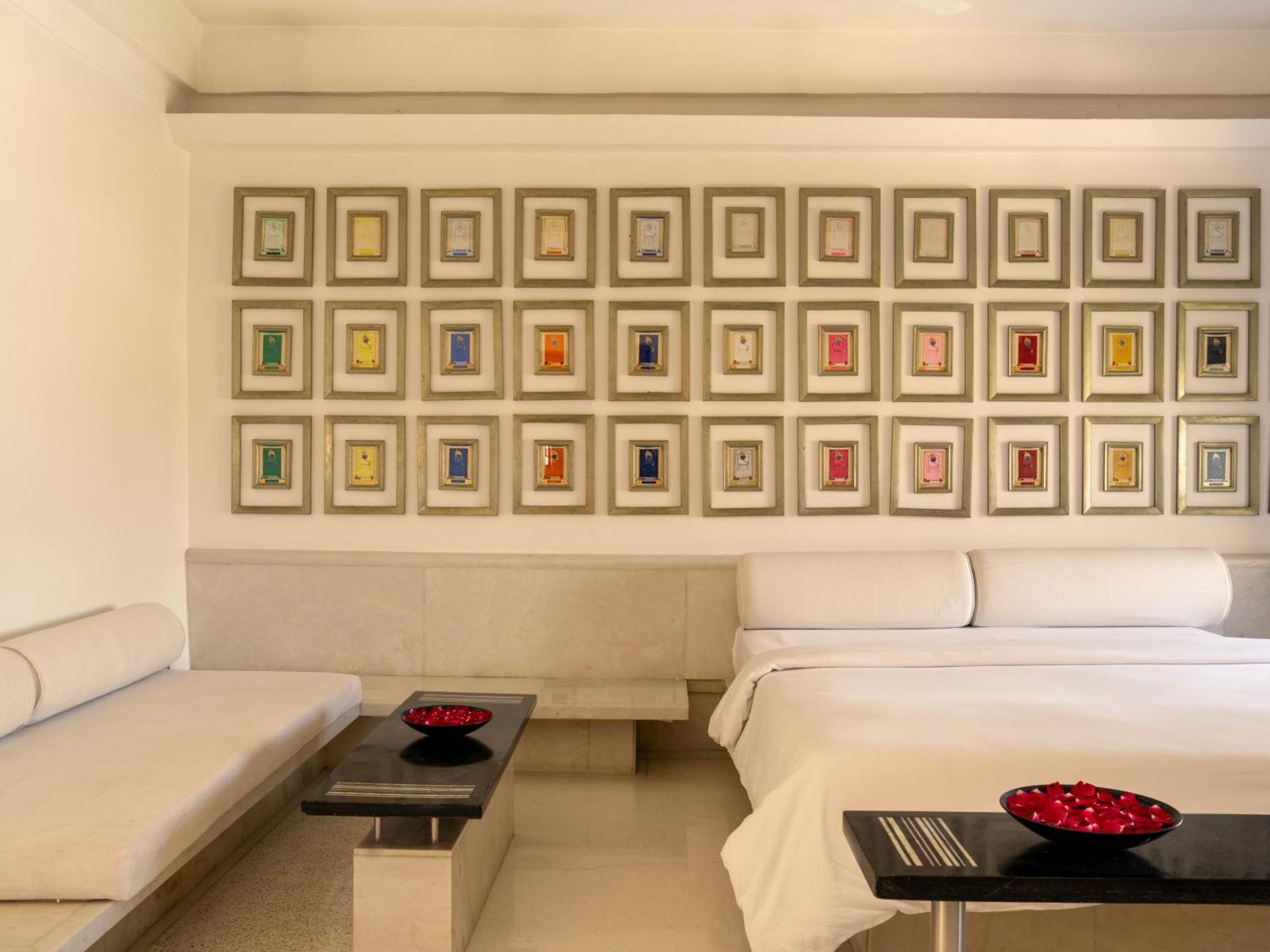 Hotel Raas Devigarh Delwāra Exteriér fotografie