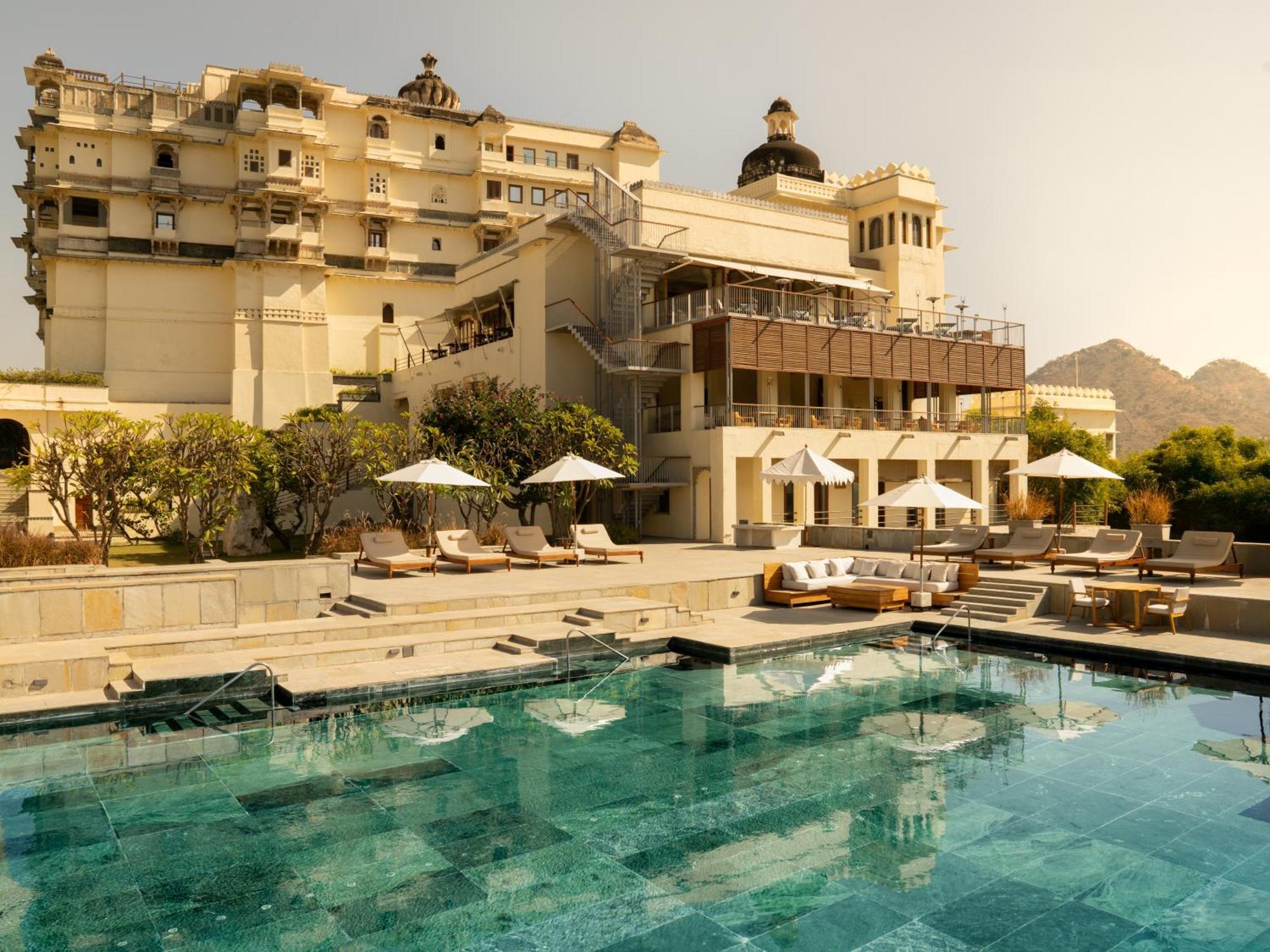 Hotel Raas Devigarh Delwāra Exteriér fotografie